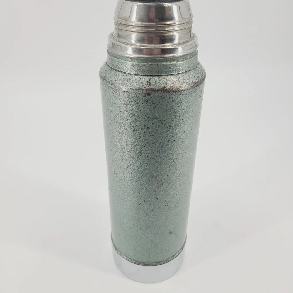 Vintage Aladdin Stanley 1 Quart Thermos Made in USA Hammertone Green - Picture 6 of 8